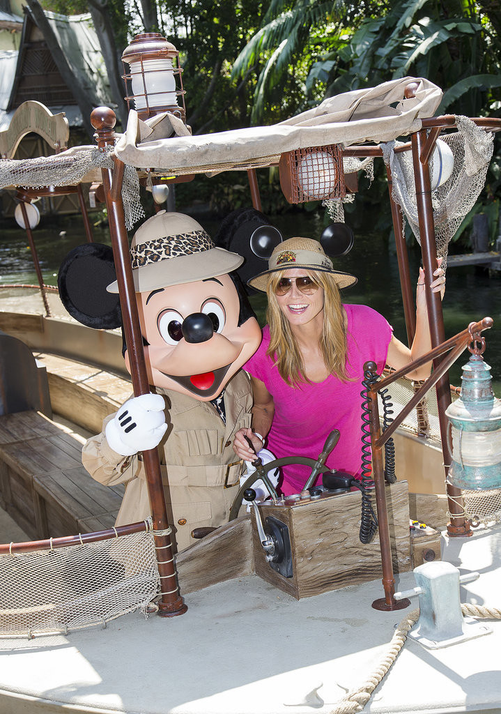 Heidi-Klum-took-jungle-cruise-Mickey-Mouse-May-2014