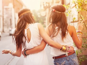 ¿Por qué las amistades entre amigas son a menudo tan significativas en nuestras vidas?