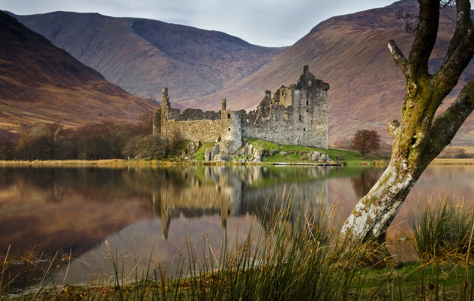 Kilchurn_Castle_Loch_Awe_Scotland_06