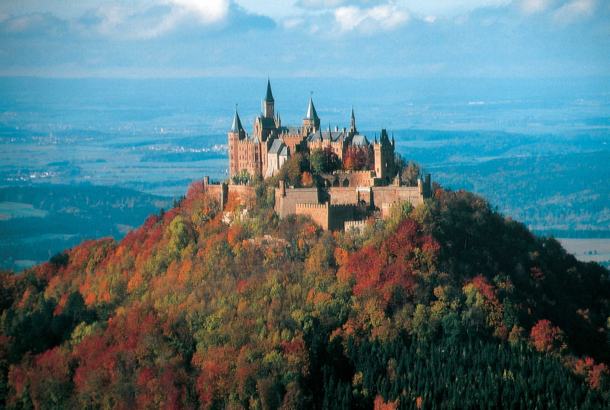 Swabian-Alb_Burg_Hohenzollern