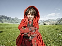 Maravillosa sesión fotográfica nos revela la vida de las tribus nómadas del noreste de Afganistán.