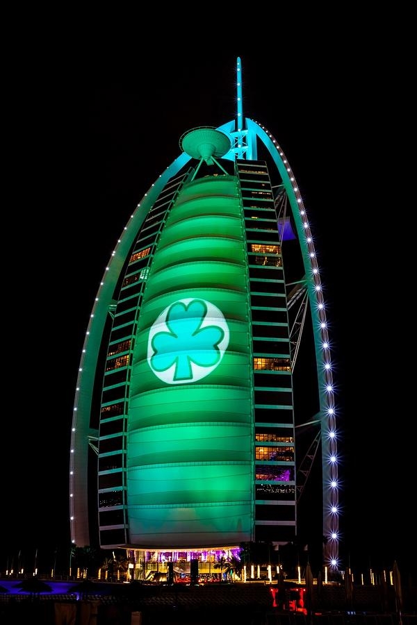 REPRO FREE 16/03/2015, Dubai, UAE – Tourism Ireland’s annual Global Greening initiative, to celebrate the island of Ireland and St Patrick, has gone from strength to strength – from its beginning in 2010, with just the Sydney Opera House going green, to this year, when about 150 landmark buildings and iconic sites across the world will turn a shade of green for our national day. PIC SHOWS: Burj Al Arab hotel in Dubai joins Tourism Ireland’s Global Greening, to celebrate the island of Ireland and St Patrick. Pic – Tourism Ireland (no repro fee) Further press info – Sinéad Grace, Tourism Ireland 087 685 9027