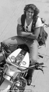 28D6094100000578-3086968-Big_dreams_The_black_and_white_pictures_were_taken_five_years_be-a-10_1432023013094