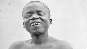 Conoce la trágica historia del pigmeo Ota Benga, exhibido como un mono en un zoológico