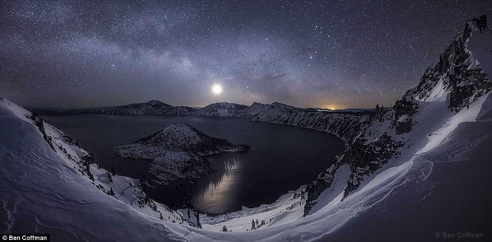 29C5AF8200000578-3131264-Ben_Coffan_captured_the_Milky_Way_and_crescent_moon_on_a_crystal-a-30_1434709062359