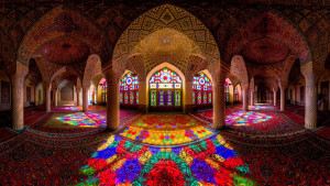 Siente toda la magia de las mil y una noches con estas evocadoras imágenes de la arquitectura iraní