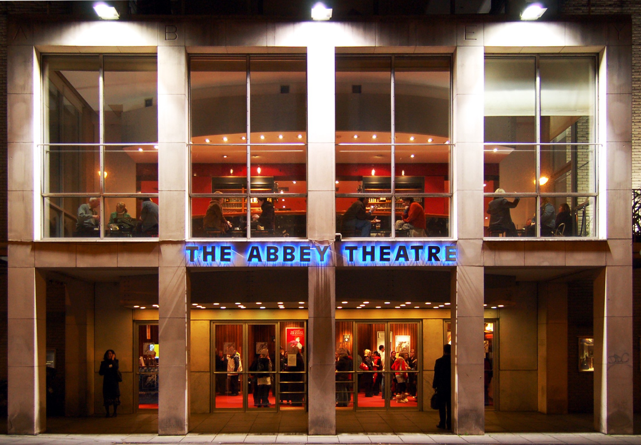 Abbey_Theatre_exterior dublin