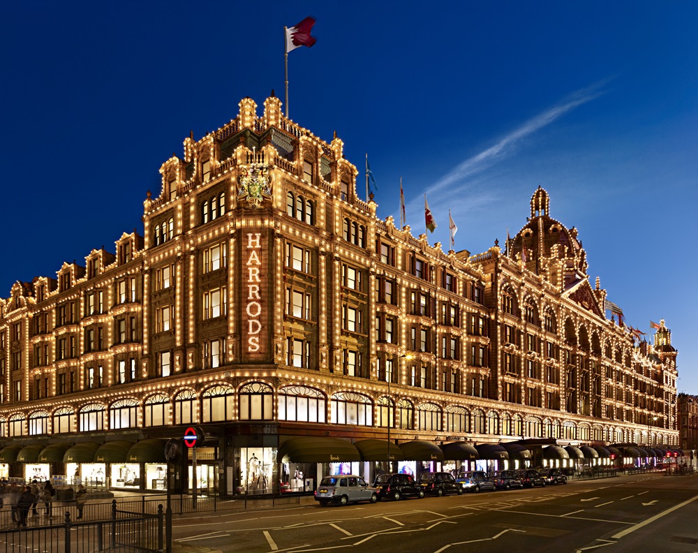 View of the flag of Qatar flying Over  Harrods department store in the heart of Knightsbridge, London, UK. Daily Features, Fashion, 23SEPTEMBER2013