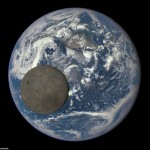 Telescopio espacial capta a la luna cruzando la Tierra desde su "lado oscuro"