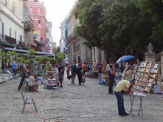 plaza-armas-havana