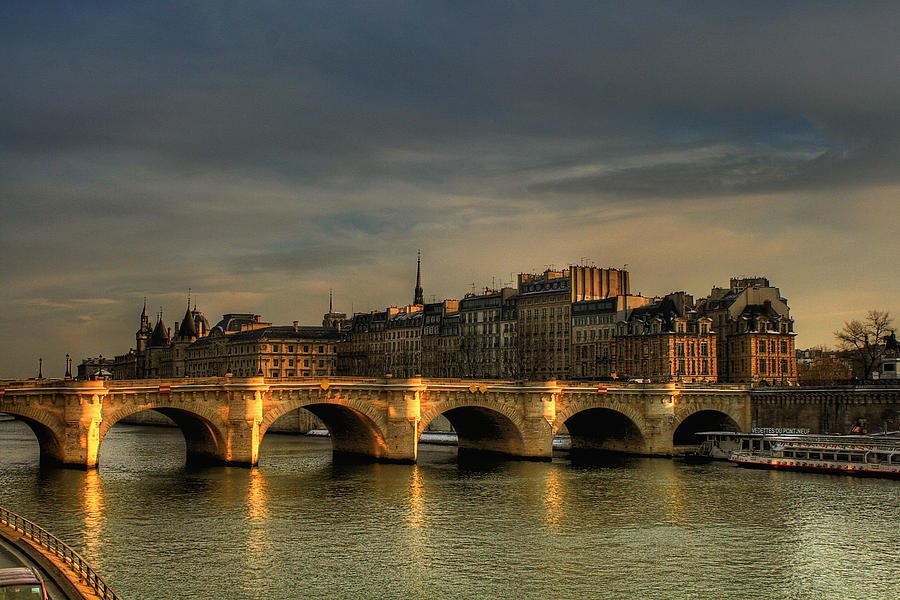 pont-neuf-at-sunset-paris-france-avi-morag-photography