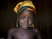 Retratos del África occidental, donde las cicatrices son un símbolo de belleza y los jóvenes se cortan para librarse del mal