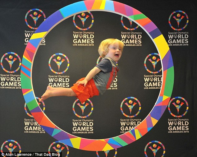 2D5FDB3900000578-3271148-Taking_flight_Wil_definitely_gets_the_gold_for_this_amazing_pose-m-71_1444768582546