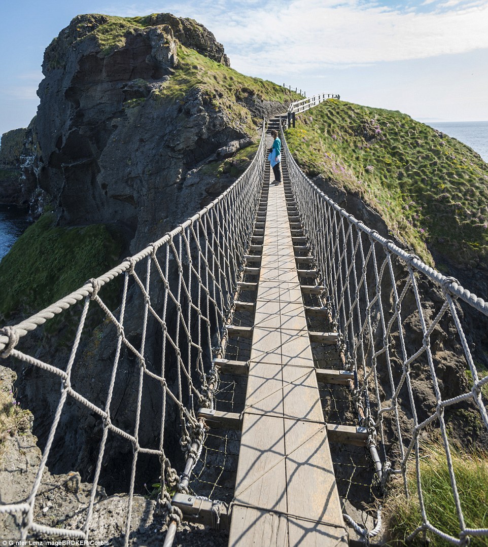 2D5FF8F500000578-3270916-Originally_the_Carrick_a_Rede_Rope_Bridge_in_Northern_Ireland_on-m-83_1444757867849