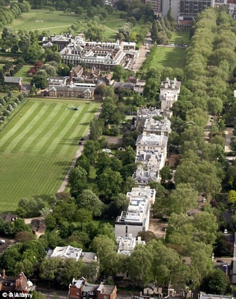 2E4E035B00000578-3310461-On_the_most_expensive_street_in_London_the_average_property_is_v-a-48_1447161434098