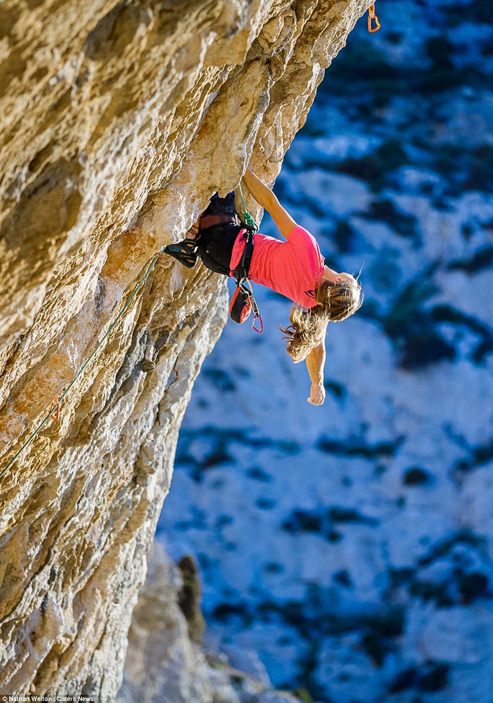2E5E042100000578-3315121-After_climbing_up_the_rocky_cliff_Rannveig_relaxes_with_a_move_c-a-22_1447333148028